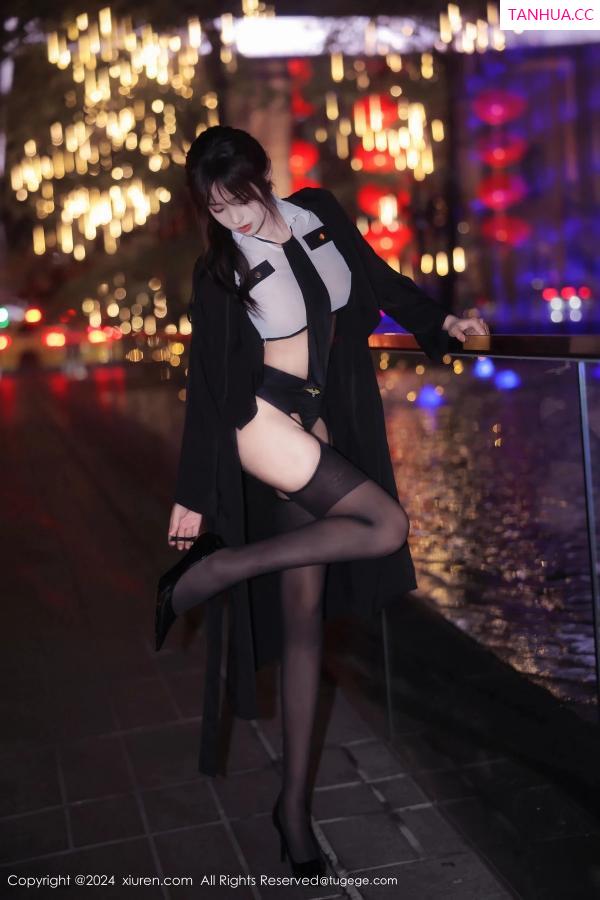   [XiuRen]高清写真图 2024.03.21 No.8265 王心悦 美腿黑丝第12张图片